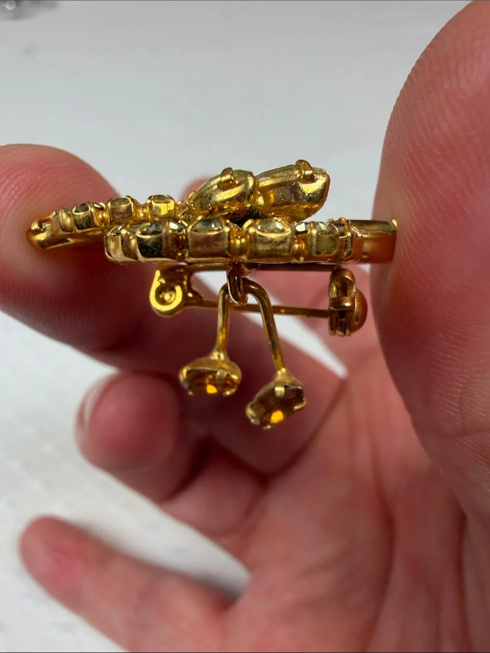 Adorable Vintage Gold Crystal Chick Brooch - with dangle legs!! So cute!